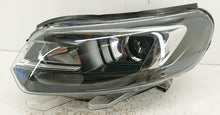 Laden Sie das Bild in den Galerie-Viewer, Frontscheinwerfer Opel Zafira 9832837680 Xenon Links Scheinwerfer Headlight SCH8063442837ap