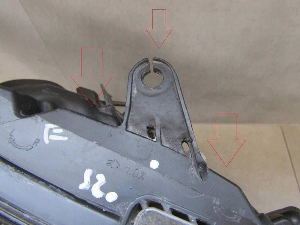 Frontscheinwerfer Toyota V LED Rechts Scheinwerfer Headlight