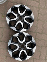Load image into Gallery viewer, 1x Alufelge 15 Zoll 4.5" 4x100 35ET Glanz Silber 426110H050 Toyota Aygo FEL1969688637ur