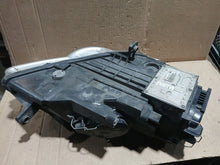 Laden Sie das Bild in den Galerie-Viewer, Frontscheinwerfer VW Passat 3C0941753G Xenon Links Scheinwerfer Headlight SCH2495864545qd