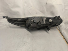 Laden Sie das Bild in den Galerie-Viewer, Frontscheinwerfer Ford Fiesta I Links Scheinwerfer Headlight SCH3387348861zd
