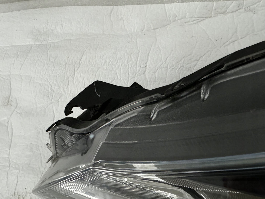 Frontscheinwerfer Toyota Yaris Links Scheinwerfer Headlight