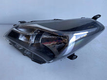 Load image into Gallery viewer, Frontscheinwerfer Toyota Yaris ARO15731 Links Scheinwerfer Headlight SCH6990425569da