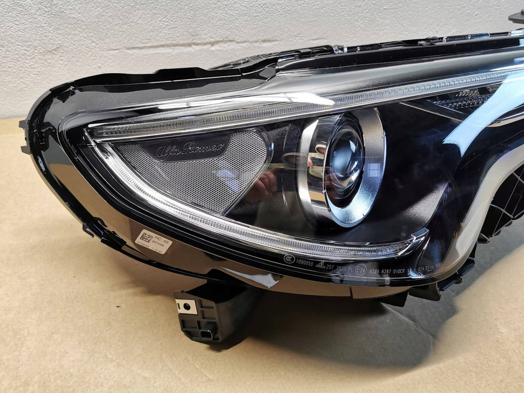 Frontscheinwerfer Alfa Romeo Stelvio 00505639590 Rechts Scheinwerfer Headlight SCH1949713431fu