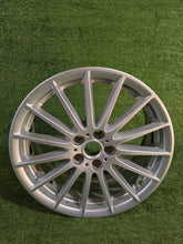 Laden Sie das Bild in den Galerie-Viewer, 1x Alufelge 18 Zoll 7.5" 5x108 45ET HK83-1007-AA Jaguar E-Pace Rim Wheel FEL7031604147vv