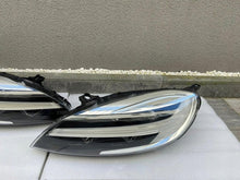 Laden Sie das Bild in den Galerie-Viewer, Frontscheinwerfer Volvo V40 32228479 32228478 Ein Satz Scheinwerfer Headlight SCH5666316854xy
