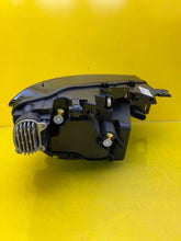 Laden Sie das Bild in den Galerie-Viewer, Frontscheinwerfer VW Id.4 11C941035K LED Links Scheinwerfer Headlight SCH3772157957rl