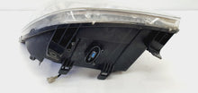 Laden Sie das Bild in den Galerie-Viewer, Frontscheinwerfer Mercedes-Benz Sprinter A9068201061 Xenon Rechts Headlight
