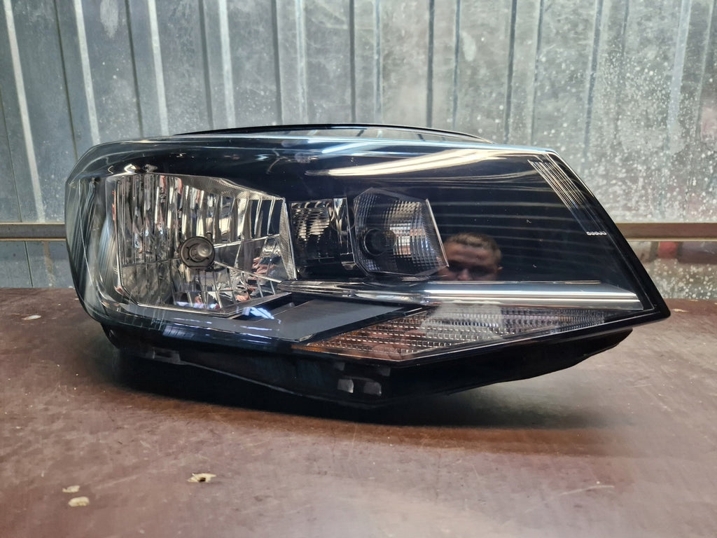 Frontscheinwerfer VW Caddy III 2K1941016A Rechts Scheinwerfer Headlight