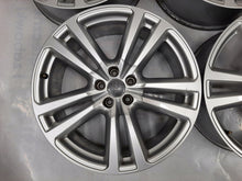 Laden Sie das Bild in den Galerie-Viewer, 4x Alufelge 20 Zoll 8.0" 5x112 28ET Glanz Silber Audi Q7 Rim Wheel FEL9915999156aj