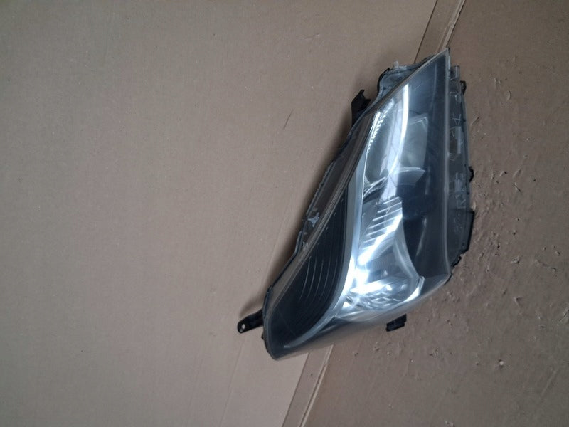 Frontscheinwerfer Toyota Yaris LED Rechts Scheinwerfer Headlight SCH6249183911nd