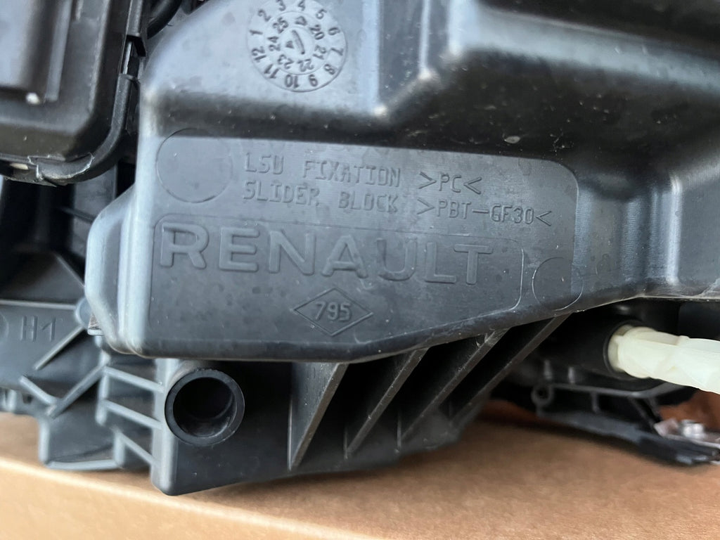 Frontscheinwerfer Dacia Duster LED Rechts Scheinwerfer Headlight SCH3904244855hb