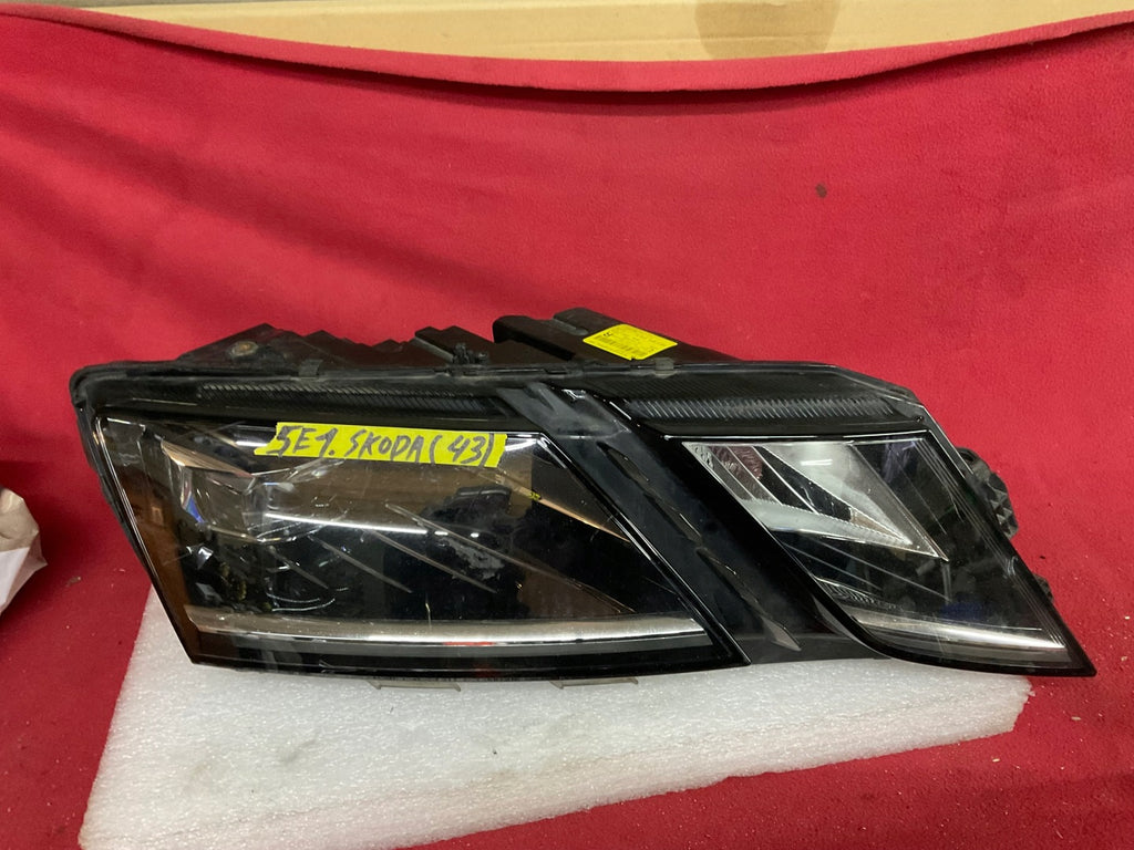 Frontscheinwerfer Skoda Octavia III 5E1941016 Rechts Scheinwerfer Headlight SCH7776254985fy