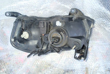 Load image into Gallery viewer, Frontscheinwerfer Mazda Tribute Ein Stück (Rechts oder Links) Headlight
