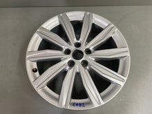 Load image into Gallery viewer, 1x Alufelge 19 Zoll 8.0" 5x112 39ET Glanz Silber 4K0601025M Audi A6 C8 Rim Wheel FEL2428373735wt