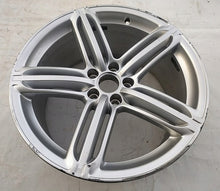 Load image into Gallery viewer, 1x Alufelge 19 Zoll 9.0&quot; 5x112 33ET Glanz Silber 8T0601025CB Audi Rim Wheel