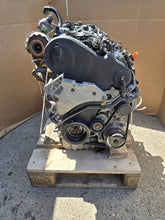 Load image into Gallery viewer, Motor Seat Skoda VW CAYC 1.6 TDI 105PS 77kW 127TKm 2010 Diesel Engine Komplett
