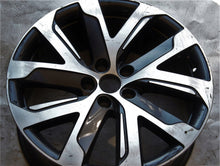 Laden Sie das Bild in den Galerie-Viewer, 1x Alufelge 19 Zoll 8.0&quot; 5x114.3 42ET 403009818R Renault Espace Talisman