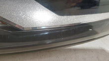 Laden Sie das Bild in den Galerie-Viewer, Frontscheinwerfer VW Polo 1EE24705101 6R1941007E Links Scheinwerfer Headlight SCH2753713818cq