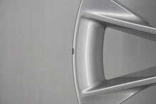 Load image into Gallery viewer, 1x Alufelge 18 Zoll 8.5&quot; 5x112 29ET Glanz Silber 601025CA Audi Rim Wheel