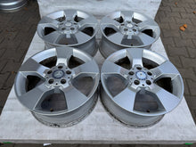 Laden Sie das Bild in den Galerie-Viewer, 4x Alufelge 17 Zoll 7.5" 5x112 47 5ET Glanz Silber A2044013602 Mercedes-Benz FEL9647793393as