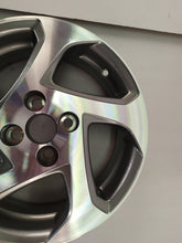 Load image into Gallery viewer, 1x Alufelge 15 Zoll 5.0" 4x100 39ET Glanz Silber 426110DC60 Mg Aygo Rim Wheel FEL7098472494jx