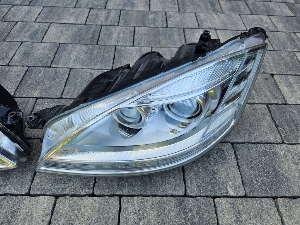 Frontscheinwerfer Mercedes-Benz W221 Ein Stück (Rechts oder Links) Headlight