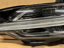 Laden Sie das Bild in den Galerie-Viewer, Frontscheinwerfer Volvo V60 S60 III V60S60 LED Links Scheinwerfer Headlight SCH9165477521sn