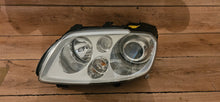 Laden Sie das Bild in den Galerie-Viewer, Frontscheinwerfer VW Touran 1T0941031K Xenon Links Scheinwerfer Headlight