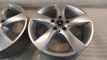 Laden Sie das Bild in den Galerie-Viewer, 4x Alufelge 17 Zoll 7.0" 5x112 51ET A4474012200 Mercedes-Benz Marco Polo FEL7367861057tq