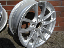 Load image into Gallery viewer, 1x Alufelge 16 Zoll 7.0&quot; 5x120 40ET Glanz Silber 6796202 BMW 1 F20 Rim Wheel