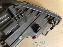 Load image into Gallery viewer, Frontscheinwerfer Hyundai Tucson 92102-D7200 Rechts Scheinwerfer Headlight SCH7279573454ck