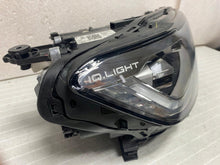 Laden Sie das Bild in den Galerie-Viewer, Frontscheinwerfer VW Troc T-Roc 2GA941036 LED Rechts Scheinwerfer Headlight