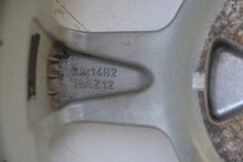 Laden Sie das Bild in den Galerie-Viewer, 1x Alufelge 14 Zoll 6.0&quot; 4x100 45ET KBA47007 Mazda Mx3 Rim Wheel