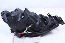 Laden Sie das Bild in den Galerie-Viewer, Frontscheinwerfer Mazda III GRF5-51040 LED Links Scheinwerfer Headlight SCH6222928293tr