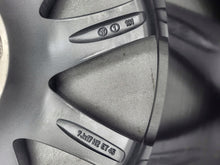 Load image into Gallery viewer, 1x Alufelge 17 Zoll 7.0" 5x114.3 45ET Glanz Grau PZ406-T067F Toyota Avensis FEL2757963610wq