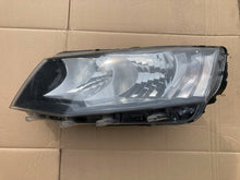 Laden Sie das Bild in den Galerie-Viewer, Frontscheinwerfer Skoda Octavia III 5E1941015 Links Scheinwerfer Headlight SCH9371019586eh