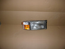 Laden Sie das Bild in den Galerie-Viewer, Frontscheinwerfer 90097601 Rechts Scheinwerfer Headlight