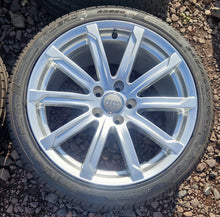 Laden Sie das Bild in den Galerie-Viewer, 4x Alufelge 18 Zoll 9.0" 5x112 52ET Glanz Silber 8J0601025K Audi Tt Rim Wheel FEL8865505171ql