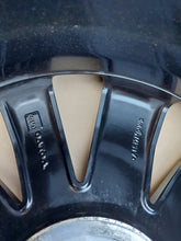 Laden Sie das Bild in den Galerie-Viewer, 1x Alufelge 18 Zoll 8.0&quot; 5x108 42ET 31471312 Volvo S60 V60 Rim Wheel