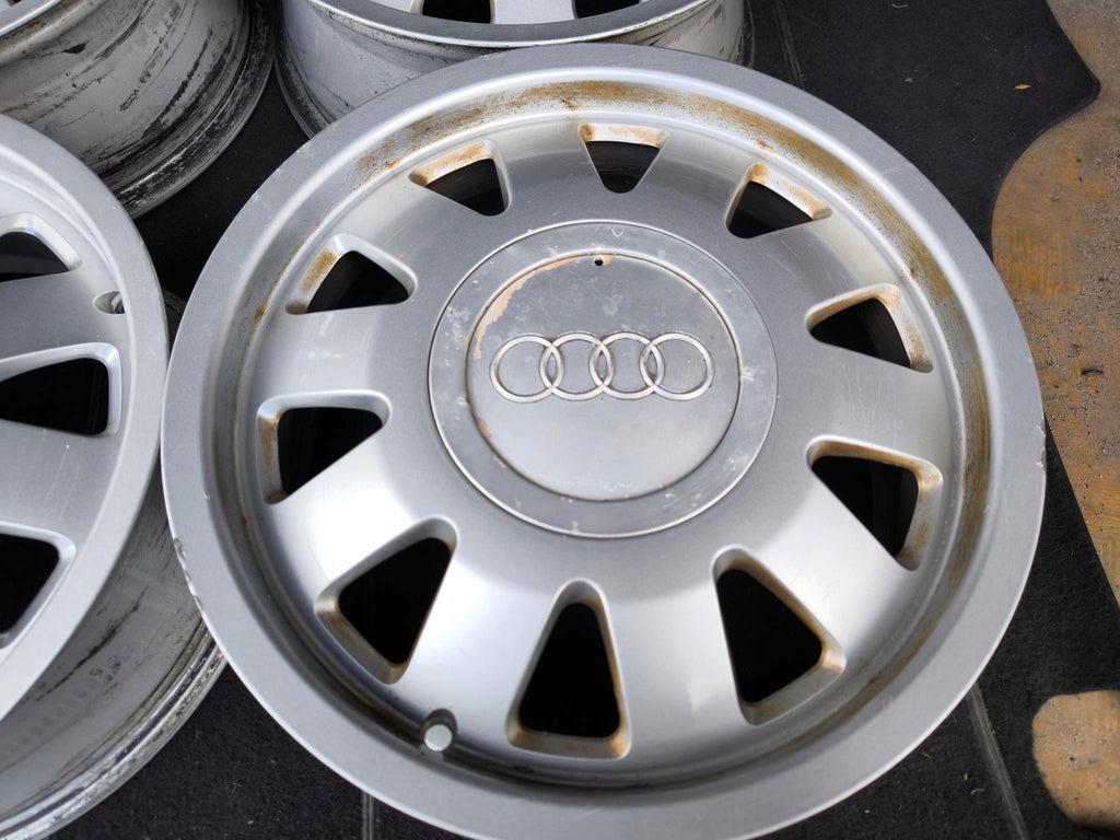 1x Alufelge 15 Zoll 6.0" 5x112 45ET Silber 4B0601025N Audi Leon Octavia Passat