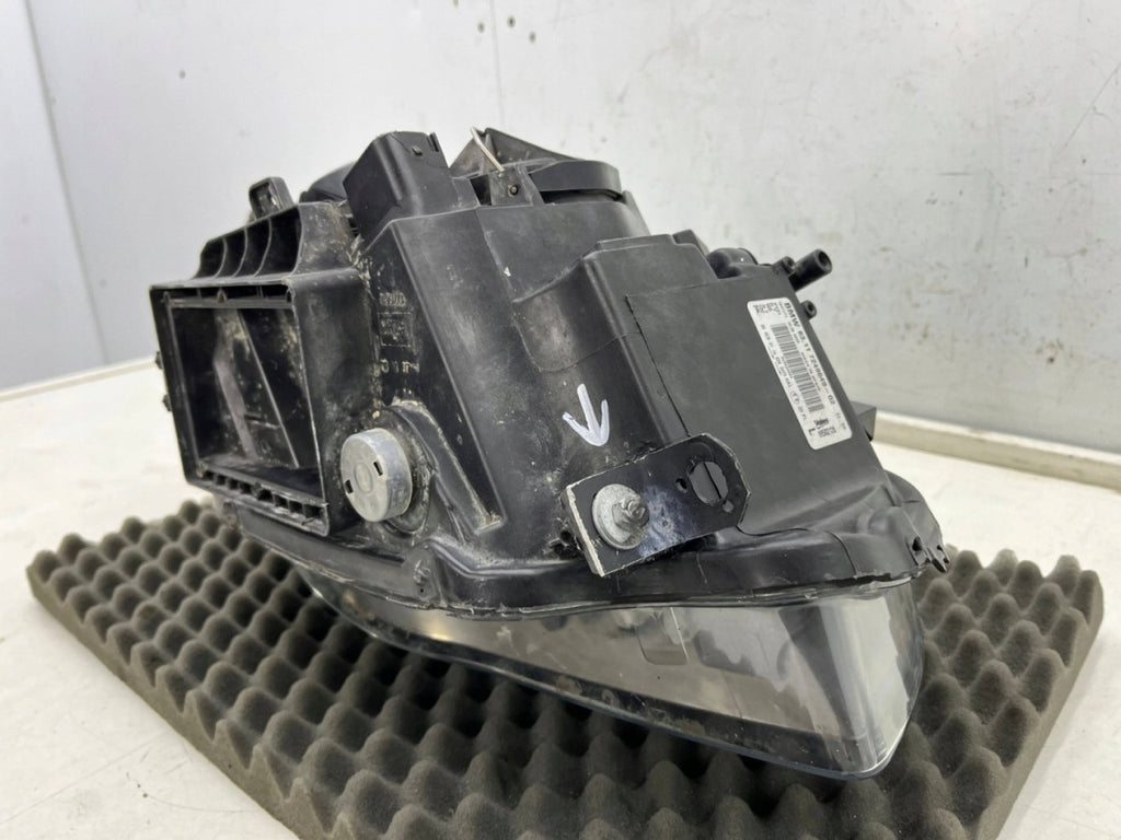 Frontscheinwerfer BMW E88 E81 E82 E87 7249649-02 Links Scheinwerfer Headlight SCH8501695651pc