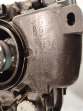 Load image into Gallery viewer, Frontscheinwerfer Toyota Yaris PPH13990 Links Scheinwerfer Headlight