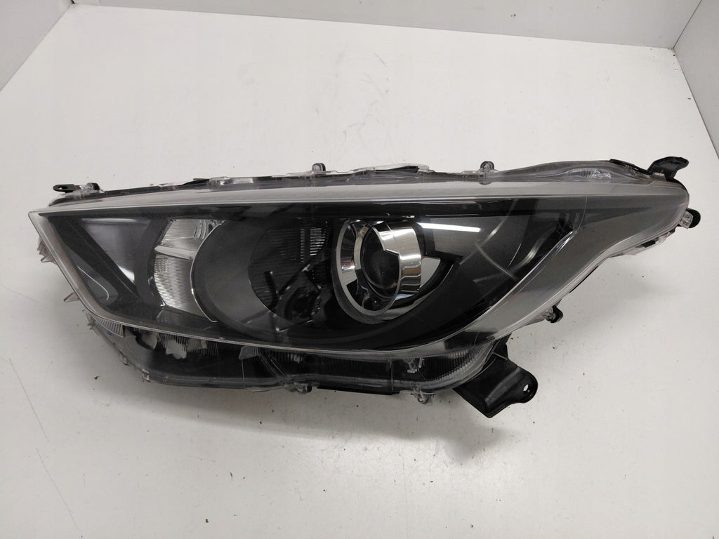 Frontscheinwerfer Toyota Yaris EUK0-6 Links Scheinwerfer Headlight SCH8965569423qa