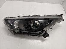 Laden Sie das Bild in den Galerie-Viewer, Frontscheinwerfer Toyota Yaris EUK0-6 Links Scheinwerfer Headlight SCH8965569423qa