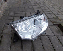 Laden Sie das Bild in den Galerie-Viewer, Frontscheinwerfer Mitsubishi Pajero Sport 8301A877 Links Scheinwerfer Headlight