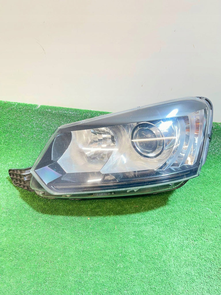 Frontscheinwerfer Skoda Yeti 5L1941010C Links Scheinwerfer Headlight SCH6146685140gl