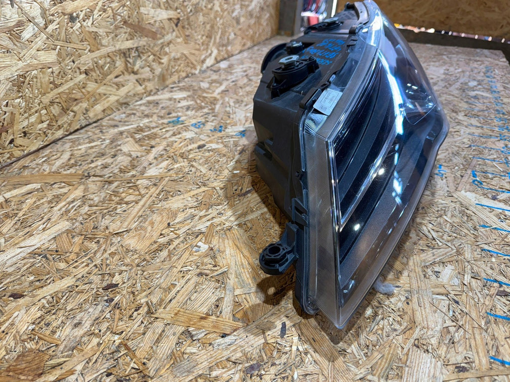 Frontscheinwerfer Seat Leon 5F1941007G Full LED Ein Stück (Rechts oder Links)