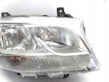 Laden Sie das Bild in den Galerie-Viewer, Frontscheinwerfer Mercedes-Benz Sprinter A9109060100 Rechts Headlight