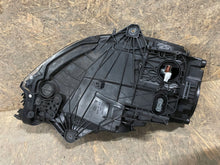 Laden Sie das Bild in den Galerie-Viewer, Frontscheinwerfer Porsche Macan 95b 95B941031CF Links Scheinwerfer Headlight SCH4457878562se